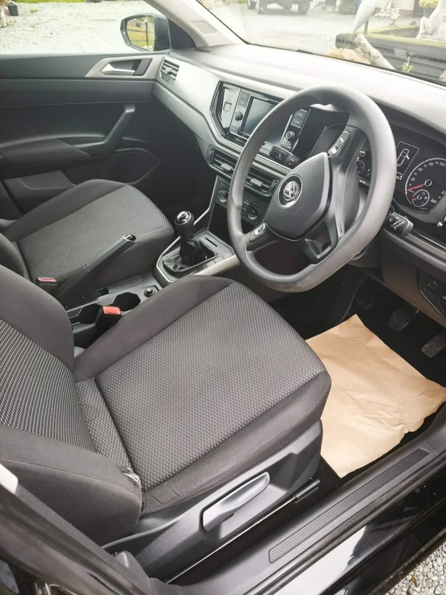 Volkswagen Polo 2019 - Image 5
