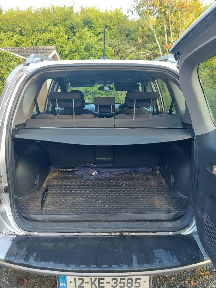 Toyota RAV4 2012 - Image 1