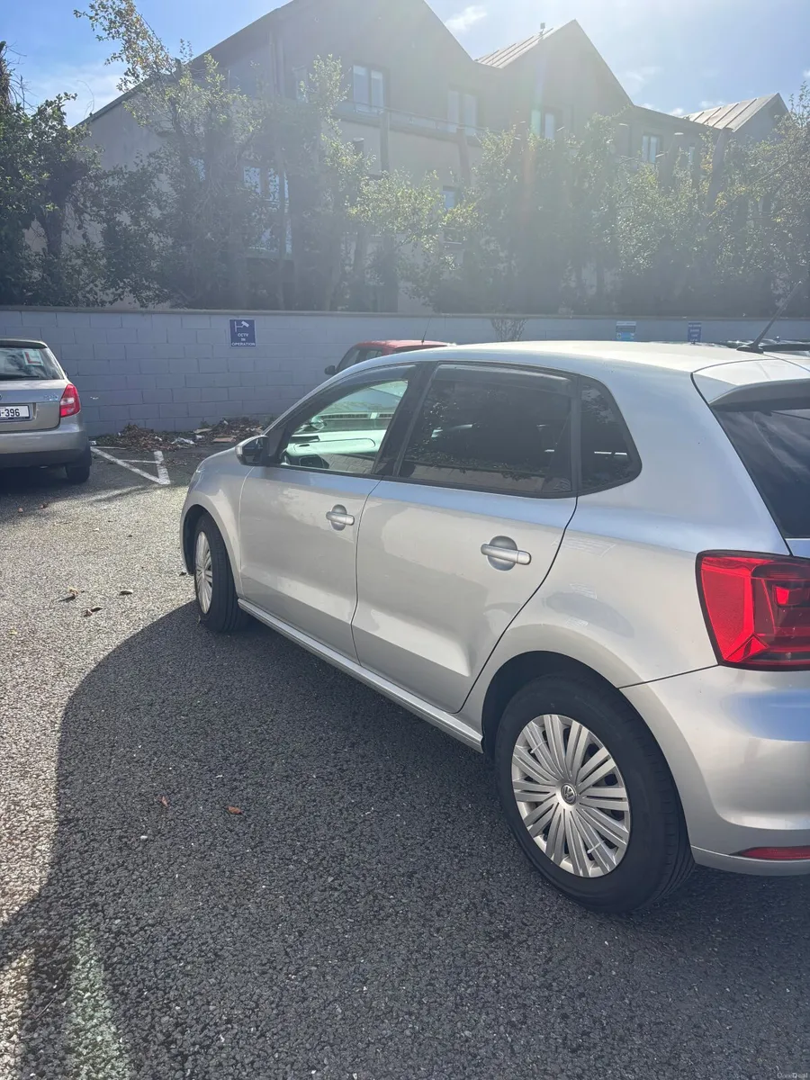 Volkswagen Polo 2014 - Image 2