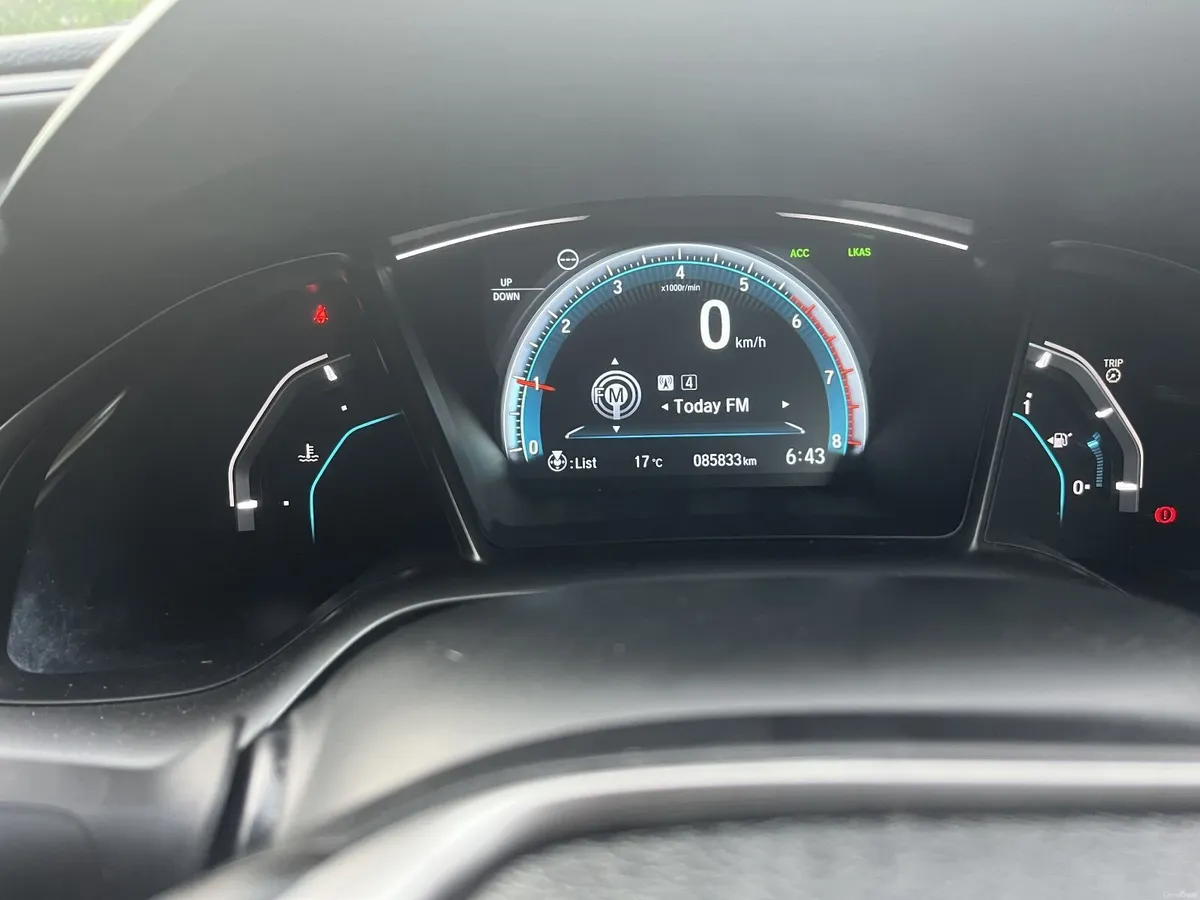 Honda Civic 2017 - Image 6