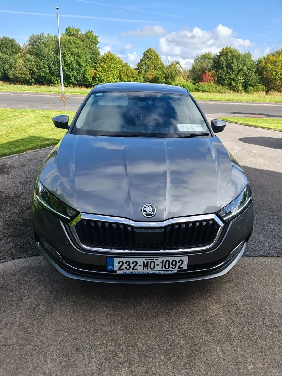 Skoda Octavia 2023 (Automatic, SATNAV, Android) - Image 5