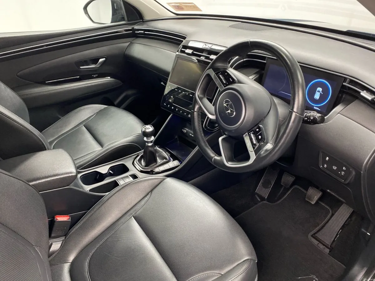Hyundai Tucson 2WD Executive Plus - Image 6
