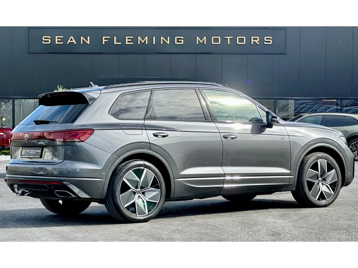 Volkswagen Touareg V6 BLACK EDITION TDI 2 - Image 3