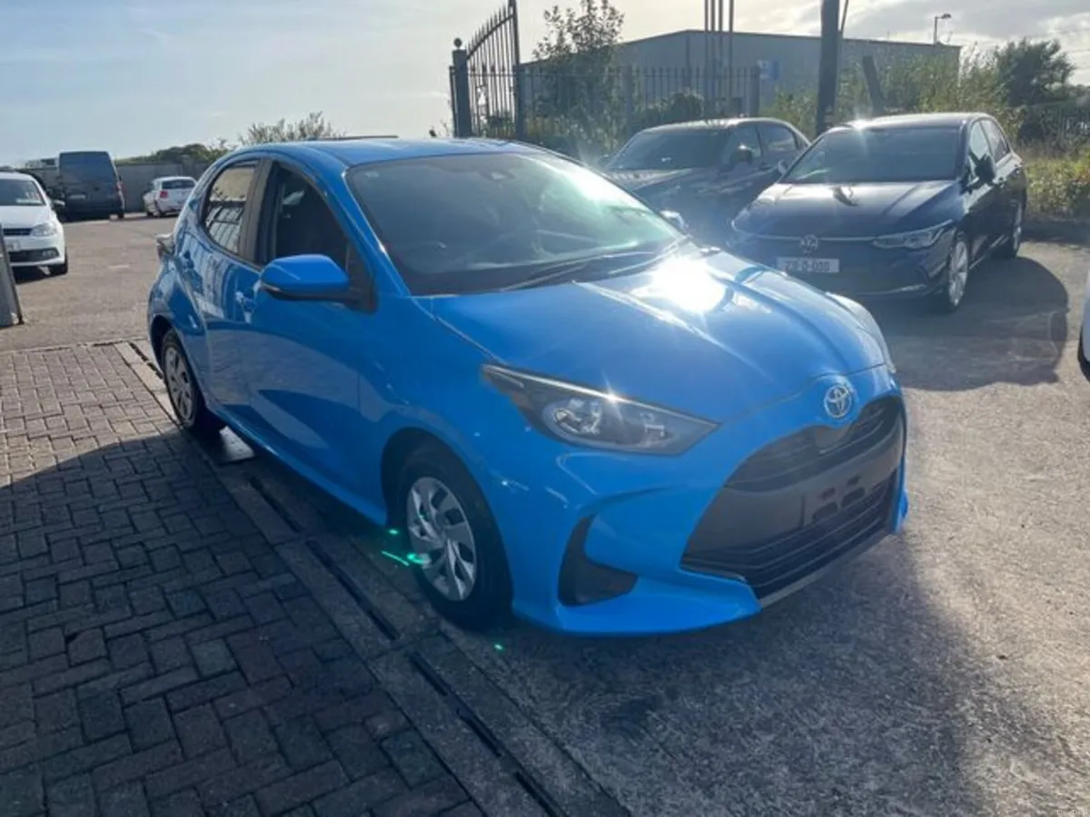 Toyota Yaris Automatic - Image 2