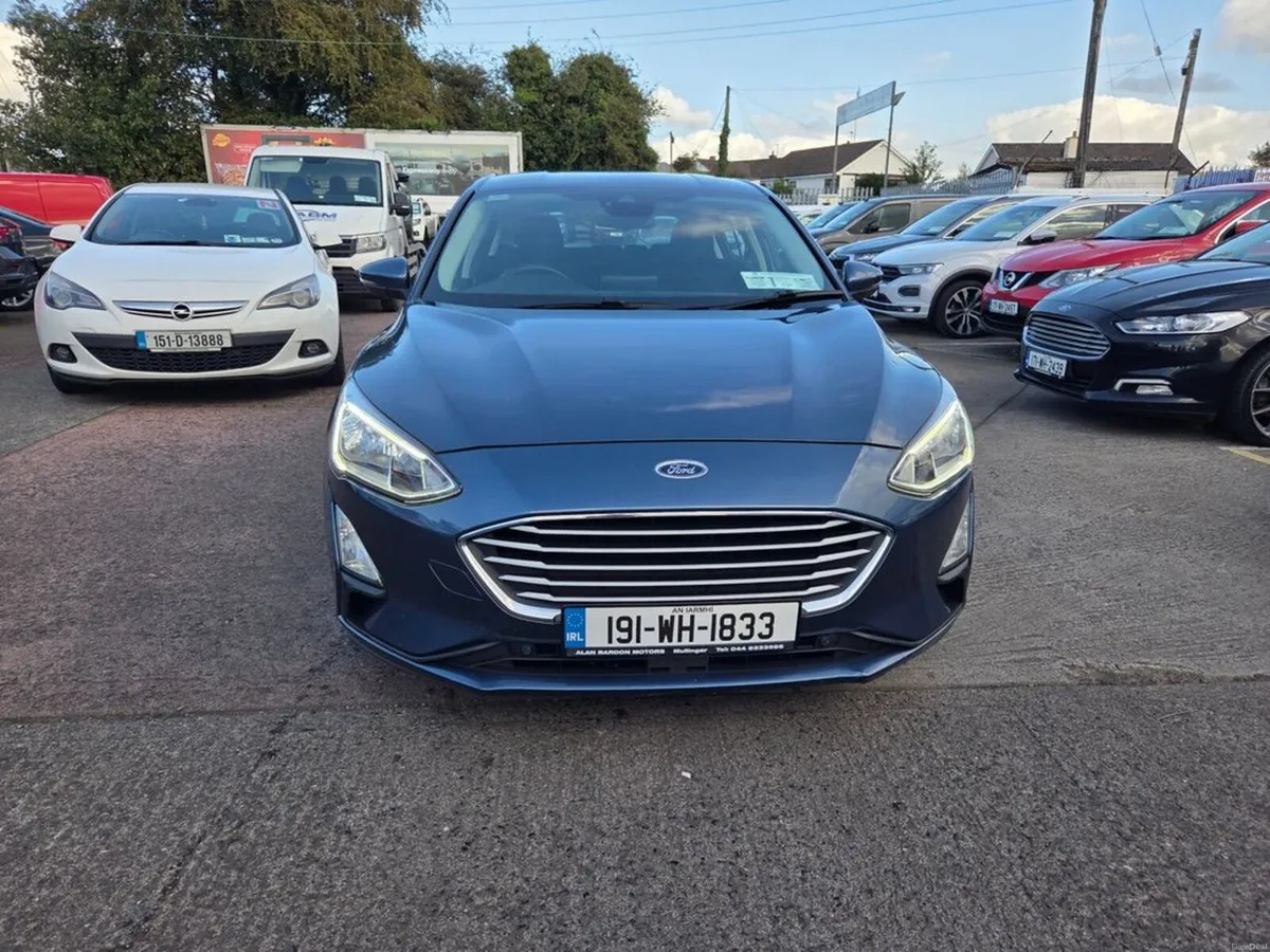 Ford Focus Zetec 120PS 5DR - Image 3