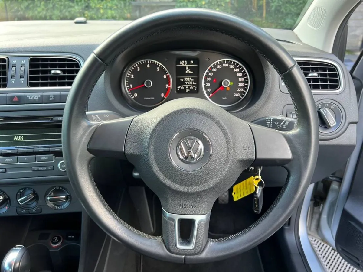 Volkswagen Polo COMFORTLINE 1.2 TSI AUTO // NEW NC - Image 4
