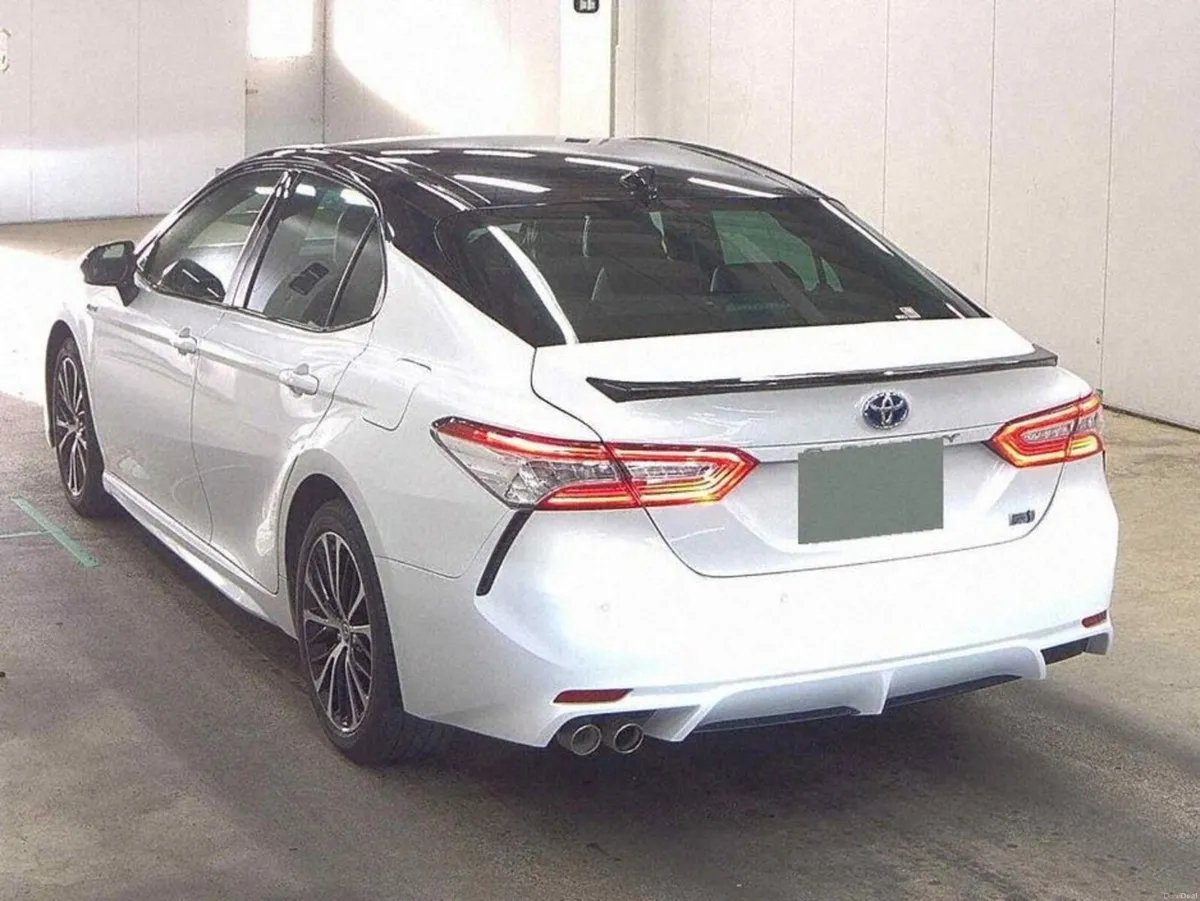Toyota Camry 4D WS LEATHER PACKAGE - Image 2