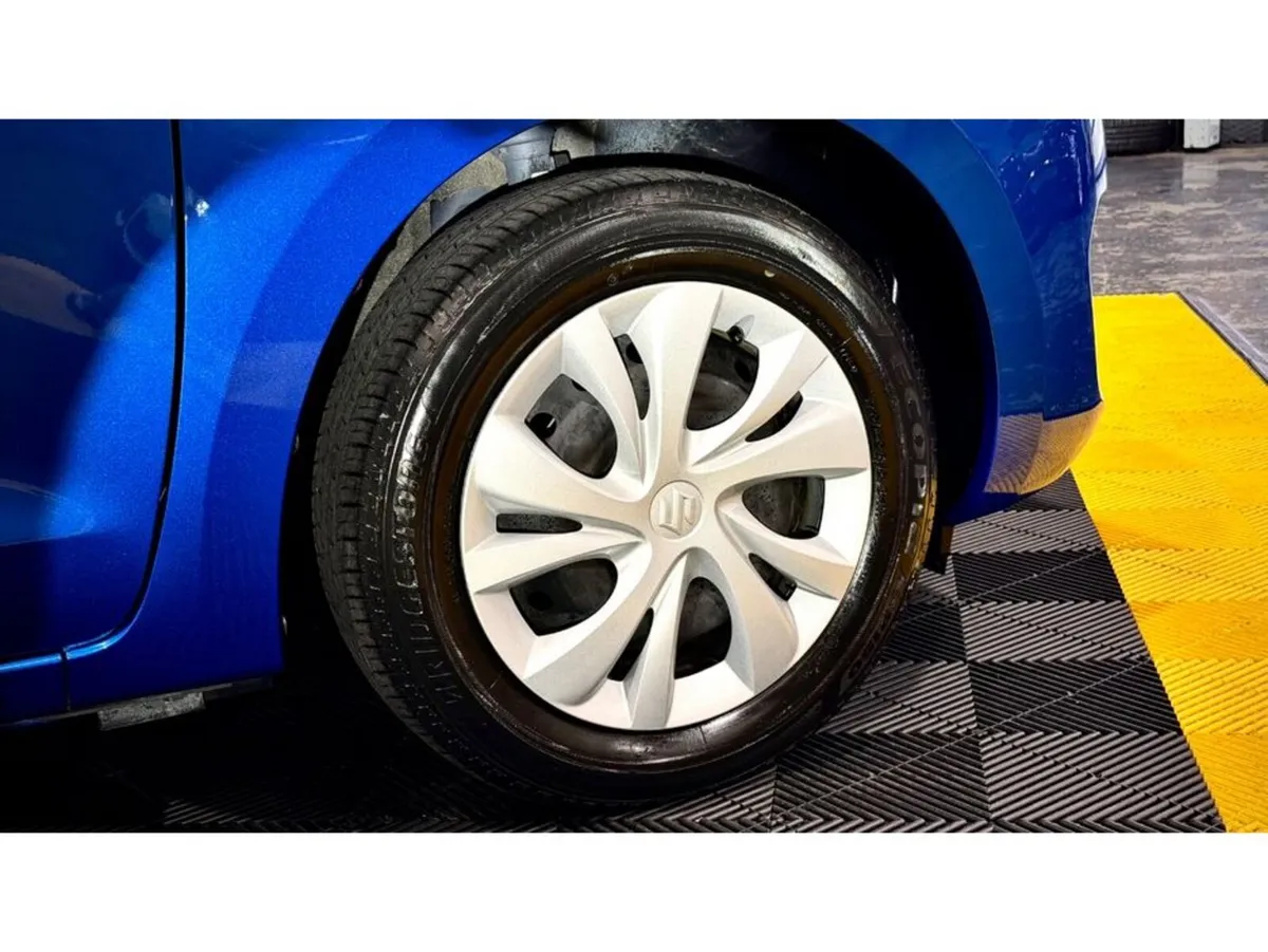 Suzuki Swift XG - Image 3