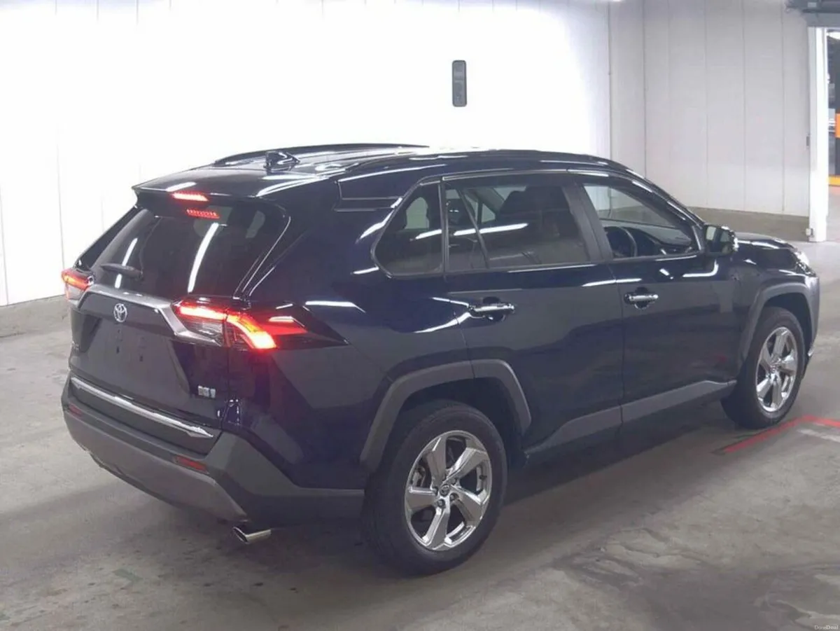 Toyota RAV4 4WD HYBRID G - Image 2