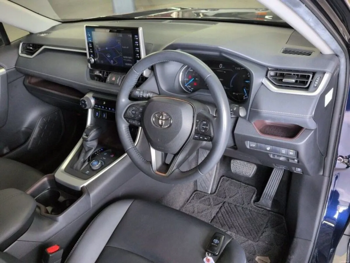 Toyota RAV4 4WD HYBRID G - Image 5