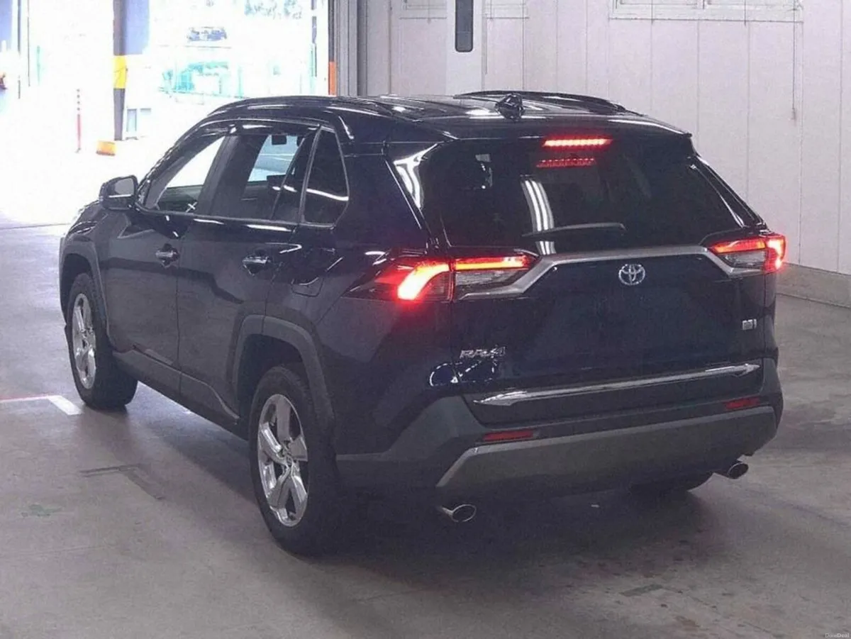 Toyota RAV4 4WD HYBRID G - Image 4