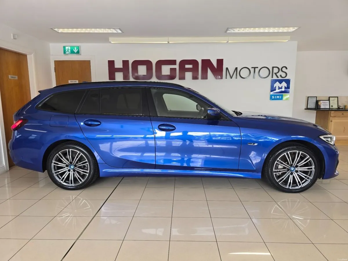 BMW 3-Series 330e xDrive M Sport Touring PHEV - Image 3