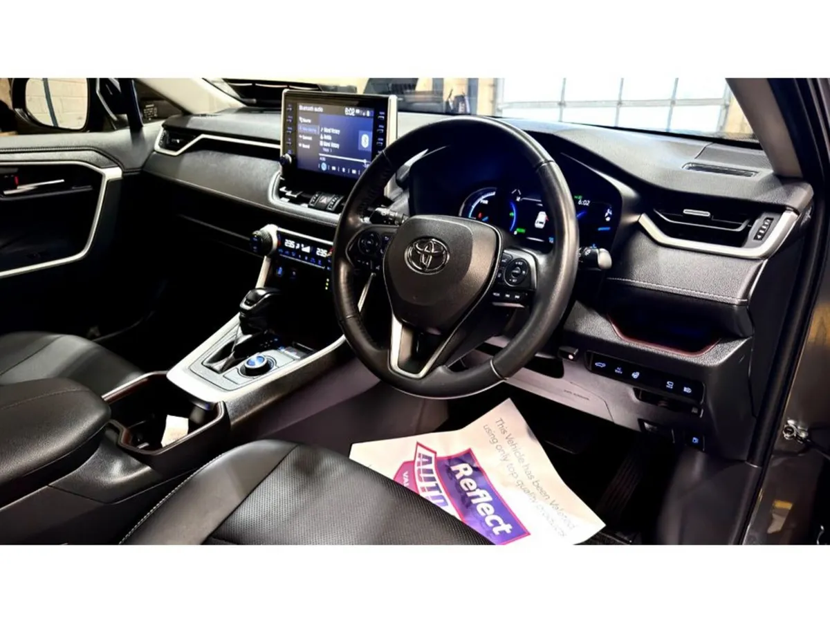 Toyota RAV4 HYBRID G 4WD - Image 4