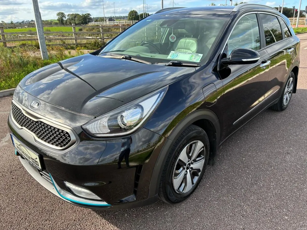 Image 2 of 25