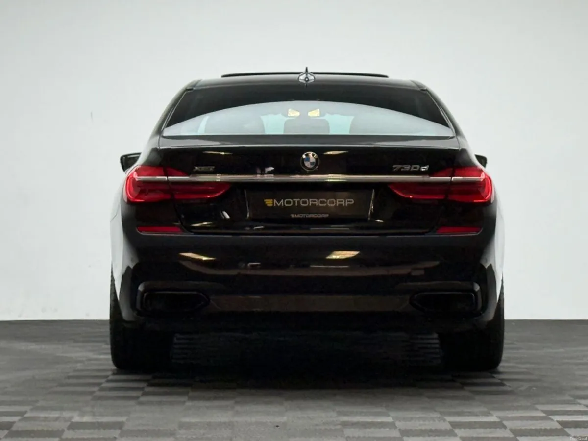 BMW 7-Series 730D XDRIVE M SPORT *SUNROOF* - Image 6