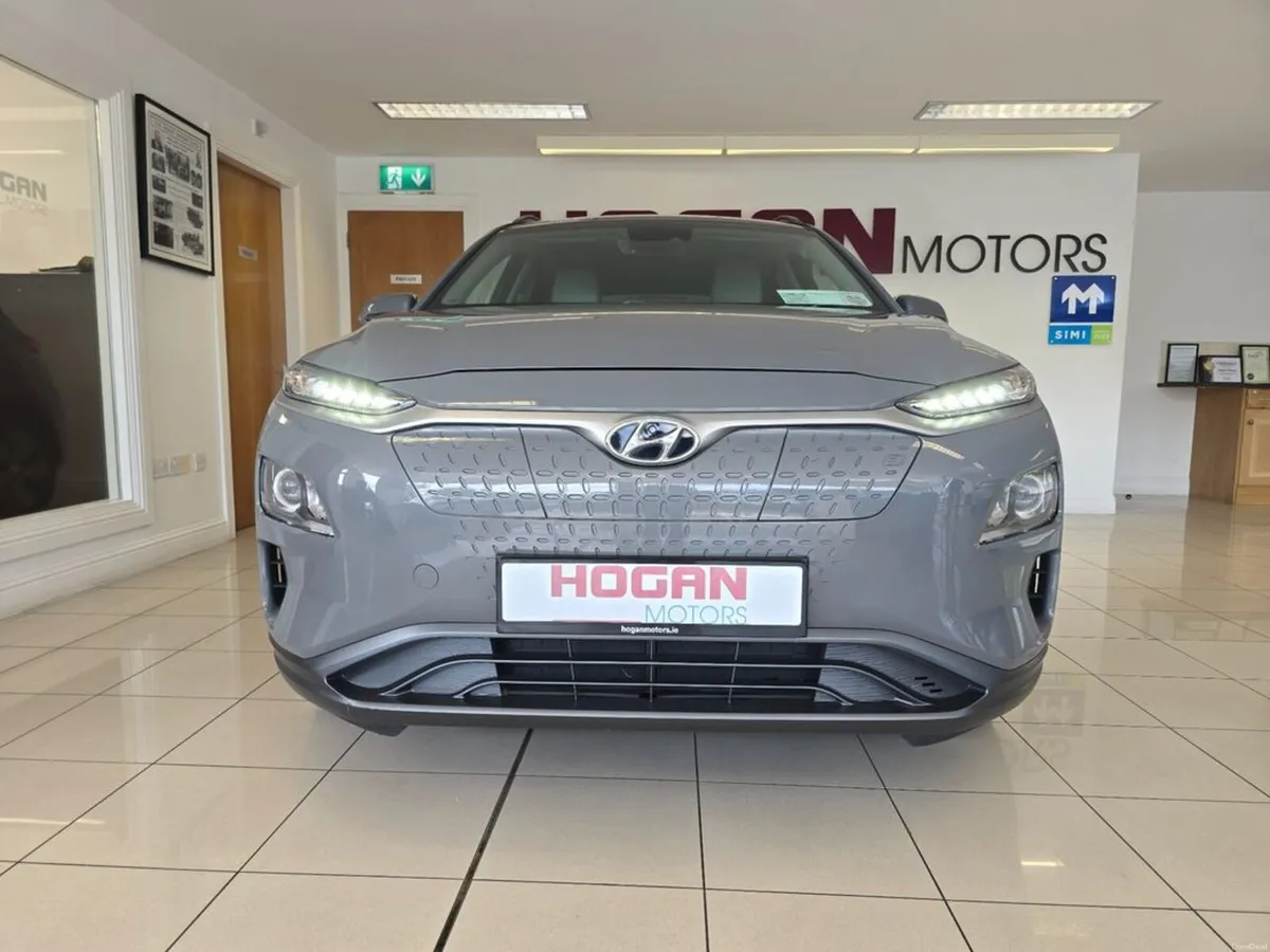 Hyundai KONA Electric 64kWH Premium Automatic *Bes - Image 2