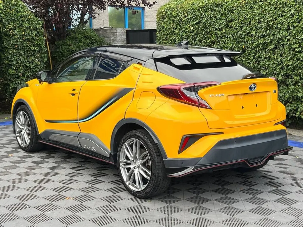 Toyota C-HR 1.8 HYBRID AUTO // SERVICE HISTORY // - Image 5