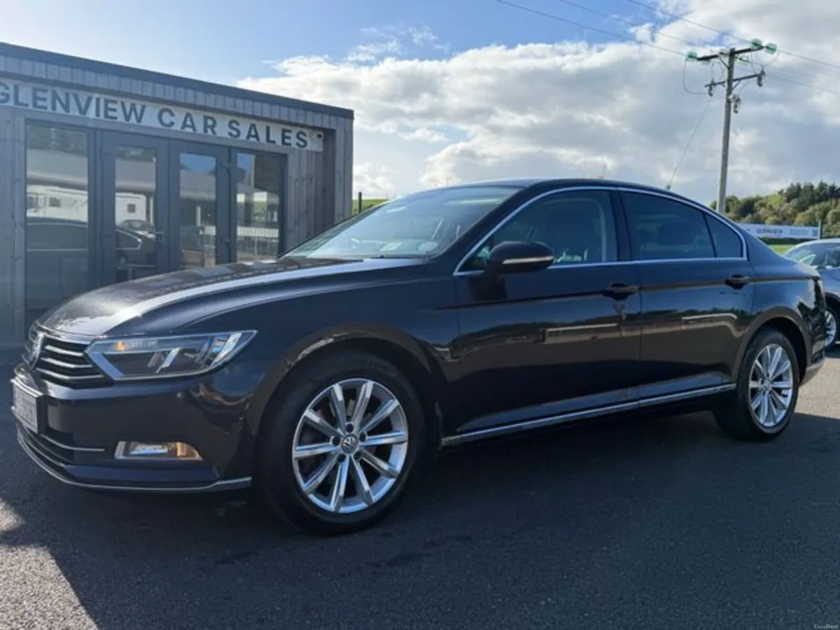 Volkswagen Passat HIGHLINE - MASSIVE HISTORY - Image 3