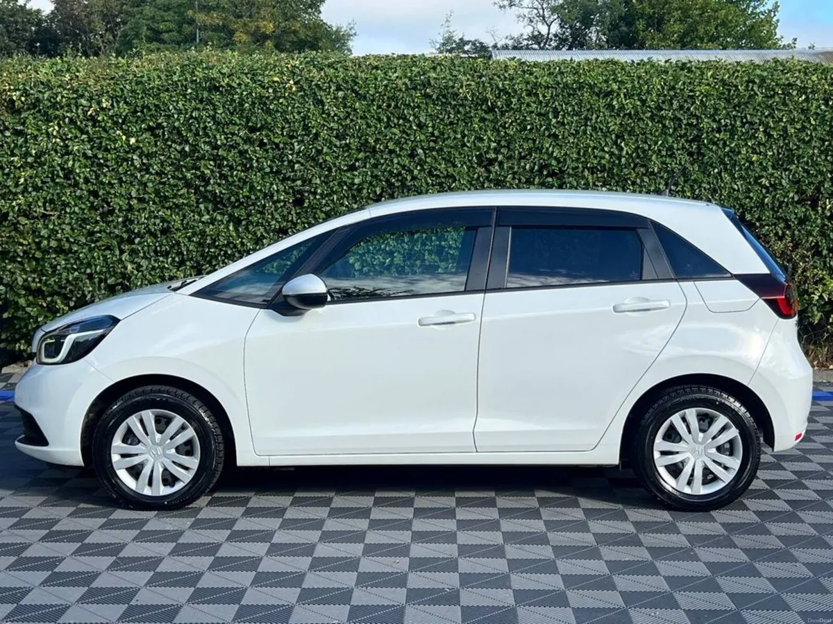 Honda Fit 1.2 HYBRID AUTO // DIGITAL CLUSTER // RE - Image 3