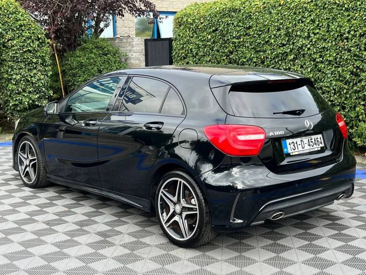 Mercedes-Benz A-Class A180 AMG-LINE 1.6 AUTO // CR - Image 5