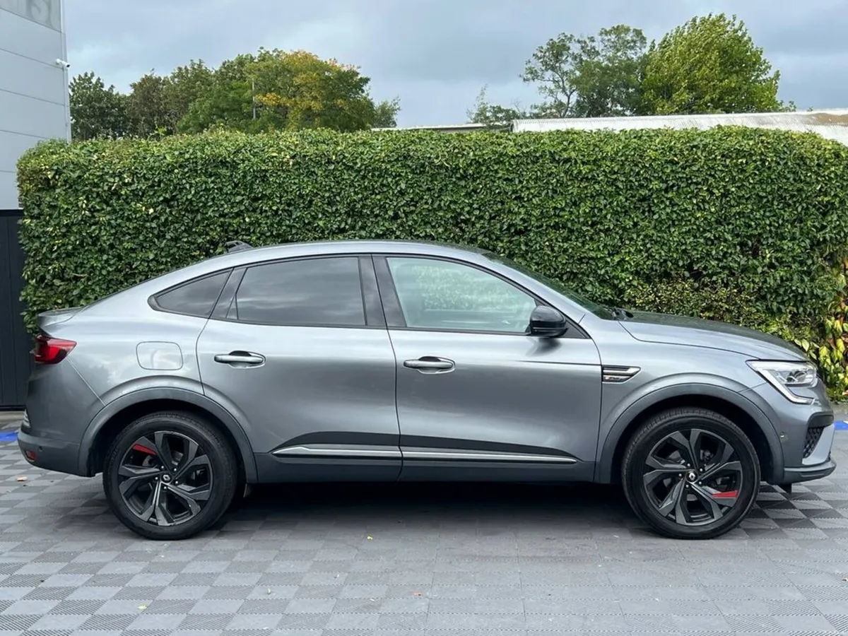 Renault Arkana RS-LINE 1.3 TCE AUTO // APPLE CARPL - Image 2