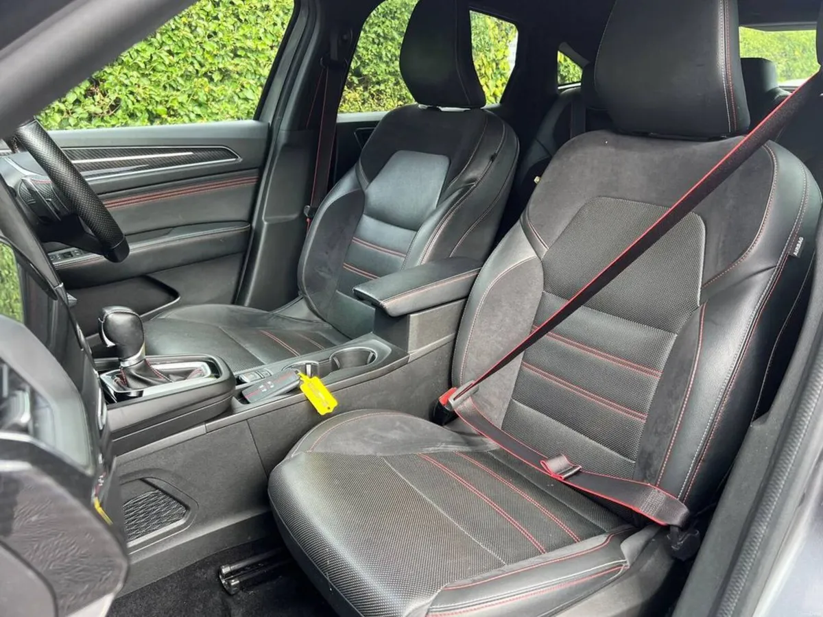 Renault Arkana RS-LINE 1.3 TCE AUTO // APPLE CARPL - Image 6