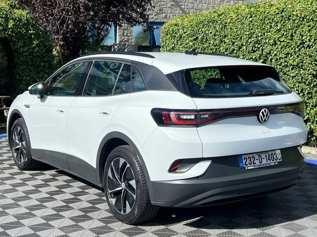 Volkswagen ID.4 PURE 52KWH // ADAPTIVE CRUISE CONT - Image 6