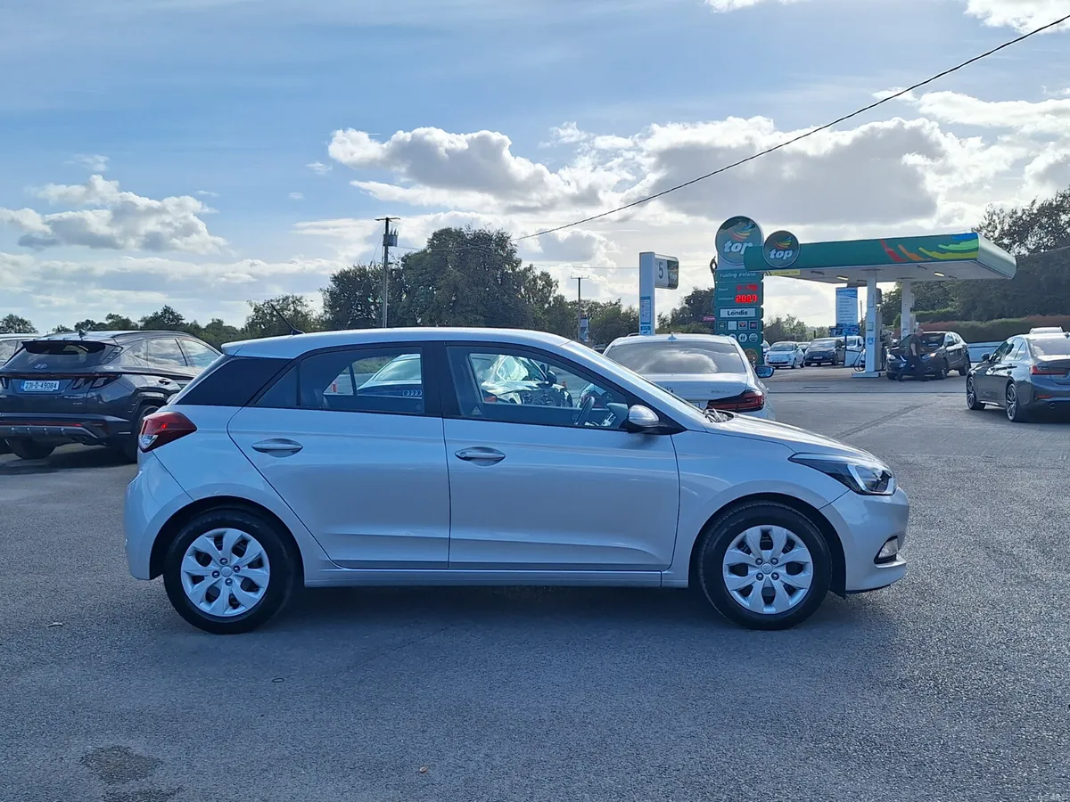 Hyundai i20 1.2 Petrol *Low Insurance/Immaculate - Image 2