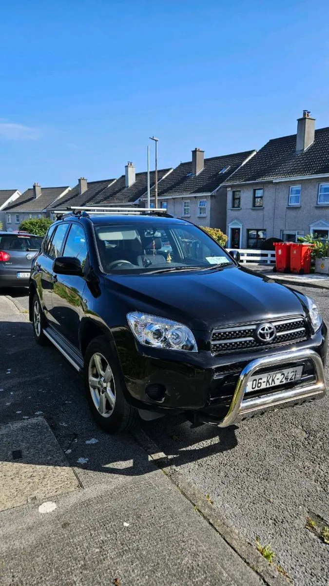 Toyota Rav 4 - Image 1