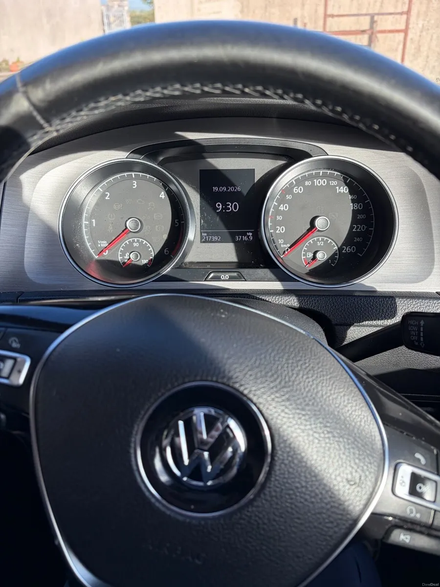 Volkswagen Golf 1.6Tdi Comfortline Manual - Image 5
