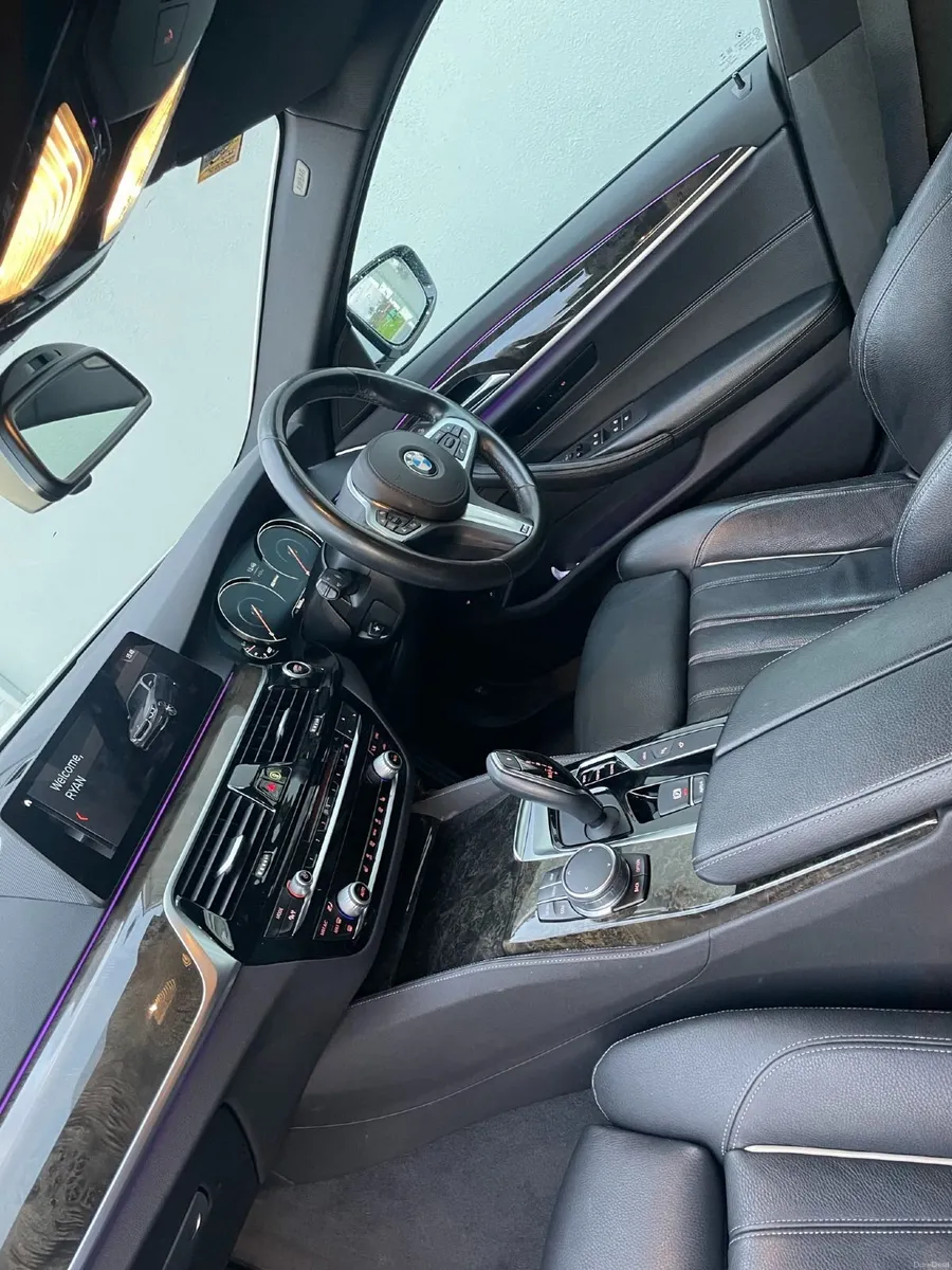 BMW 5-Series 2017 - Image 6