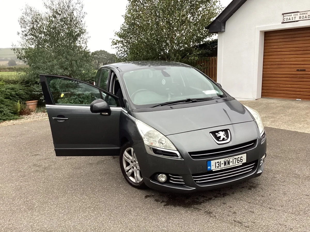 Peugeot 5008 2013 - Image 1