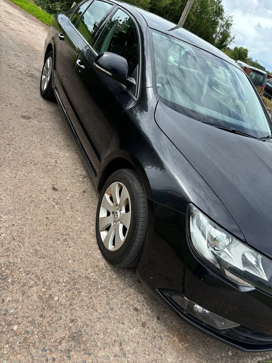 '15 Skoda Superb TDI Cr S - Image 2