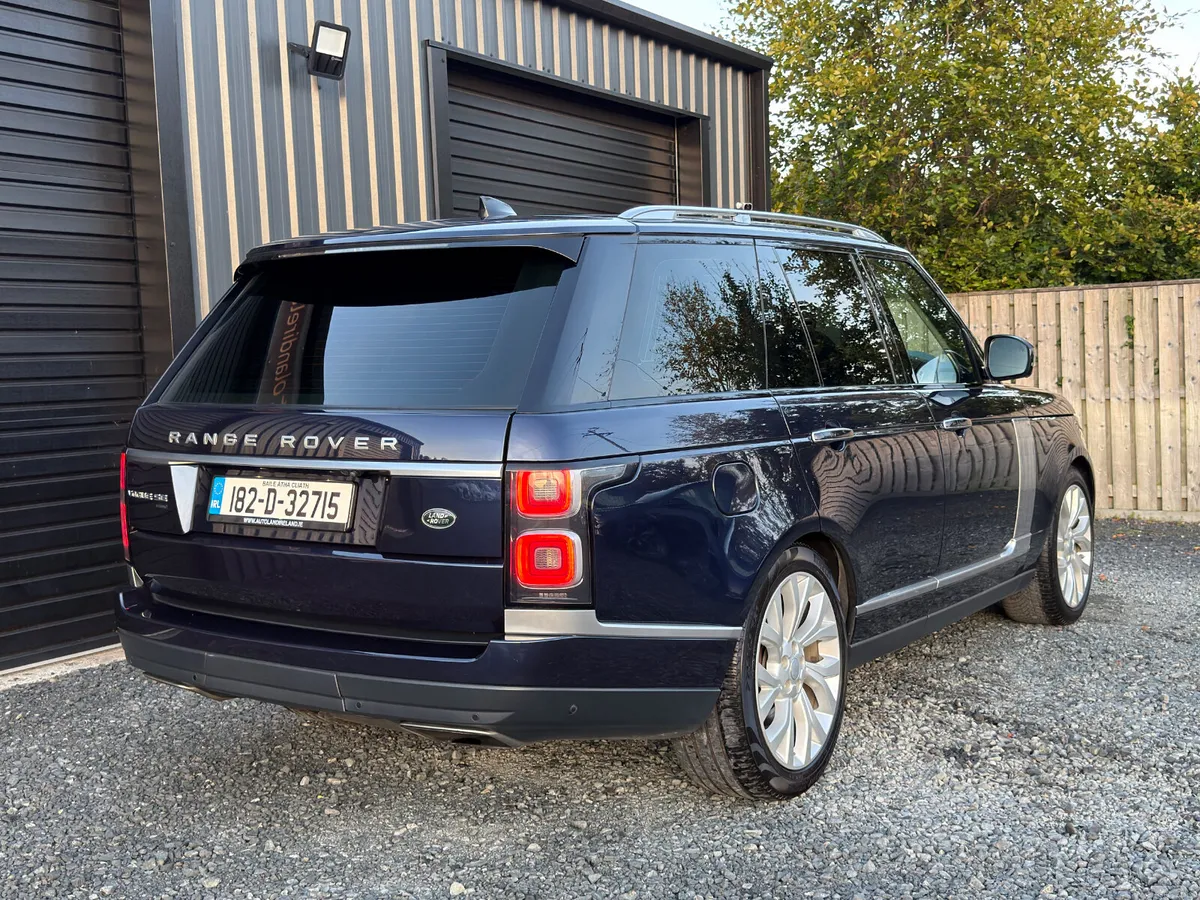 182 Land Rover Range Rover - Image 6