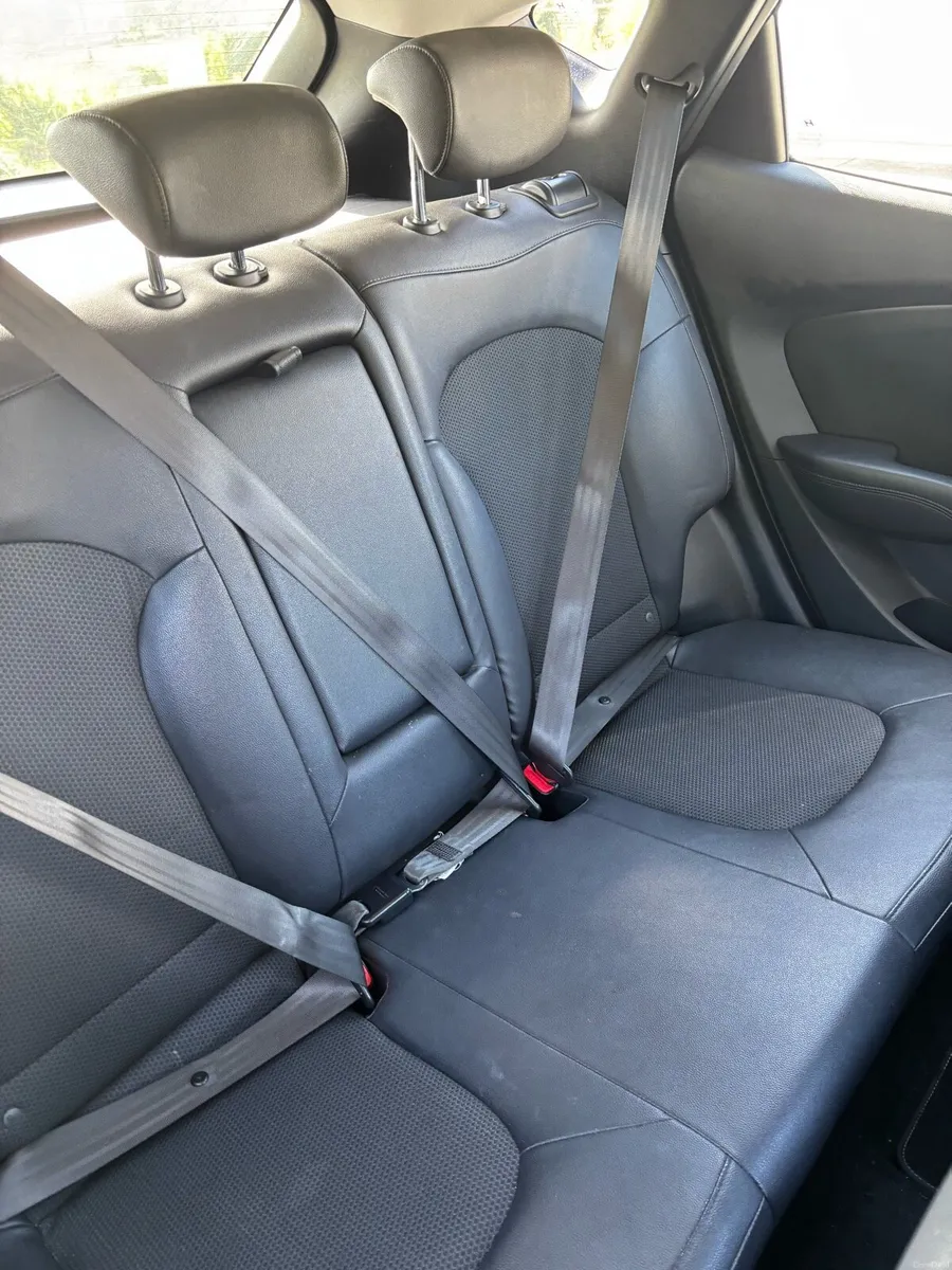 Hyundai ix35 - Image 3