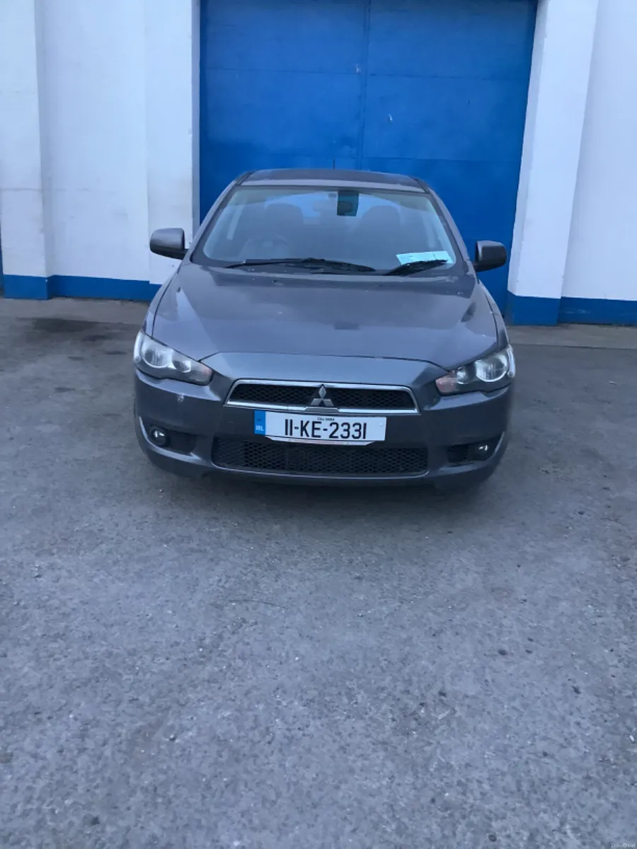 Mitsubishi Lancer 2011 - Image 2