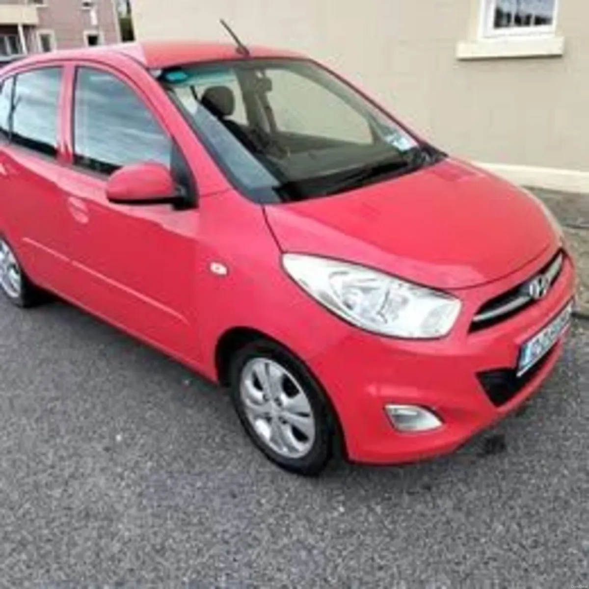 Hyundai i10 2012 - Image 1