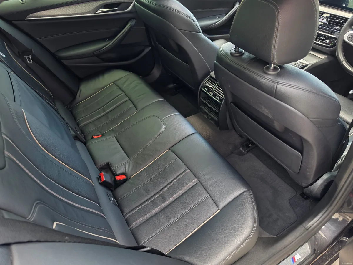 BMW 5-Series M-PERFORMCE WITH PANORAMIC SUNROOF - Image 6