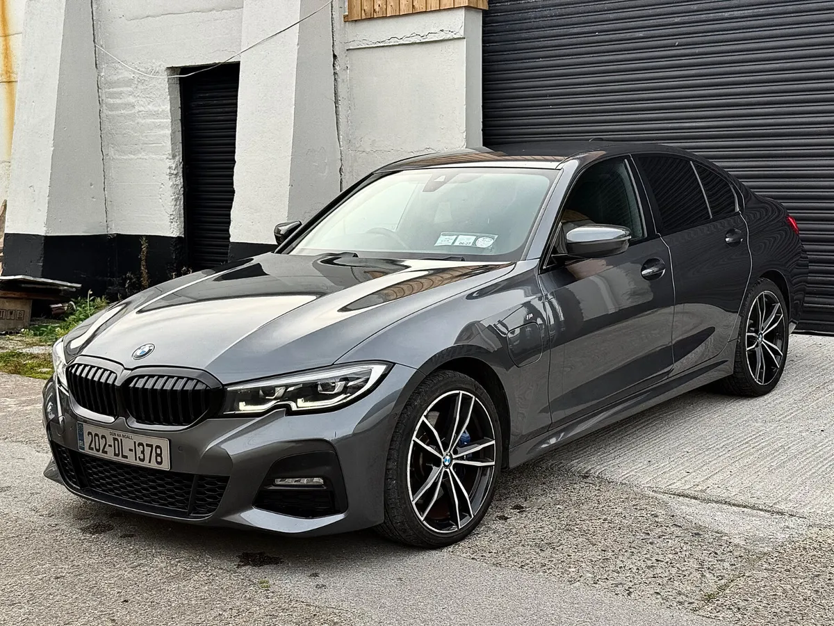 ⚫️BMW 3-Series 202 M-Sport⚫️ - Image 5