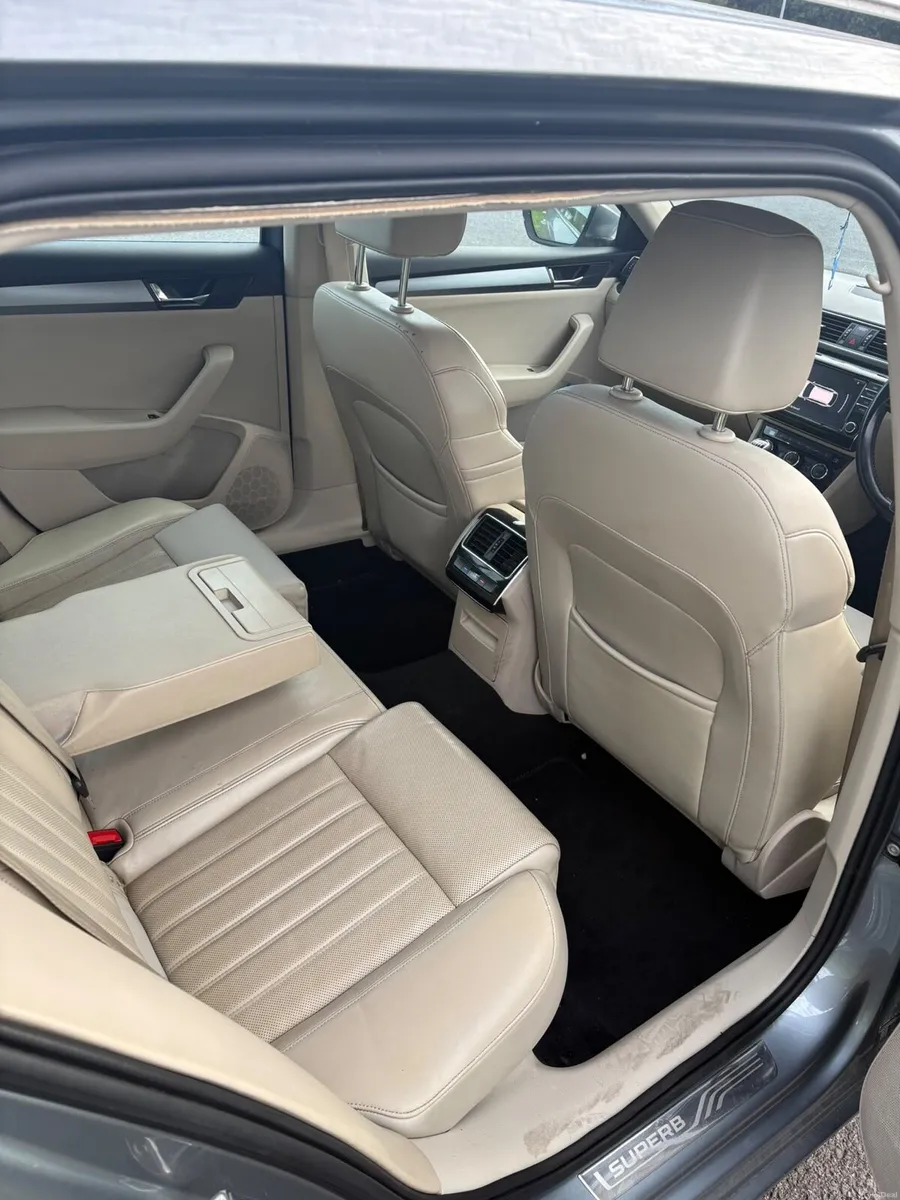 Skoda superb - Image 5