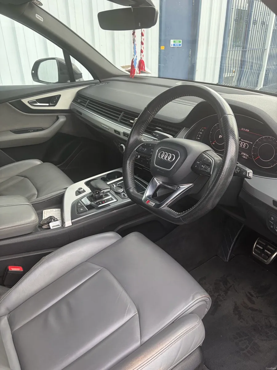 Audi Q7 Quattro s line - Image 3