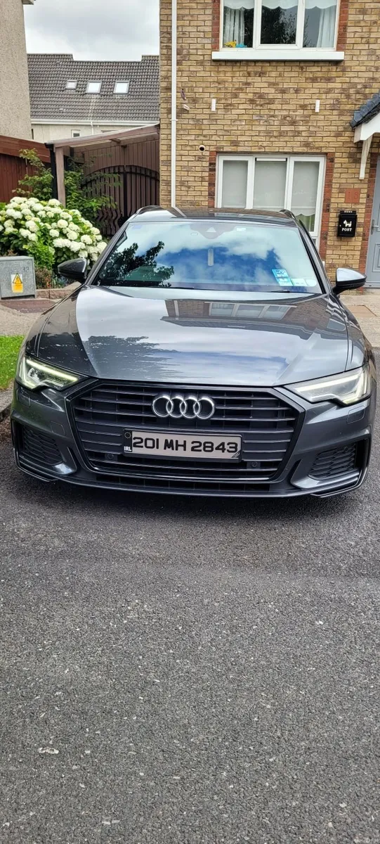 Audi A6 C8 2020 avant sline black edition - Image 5