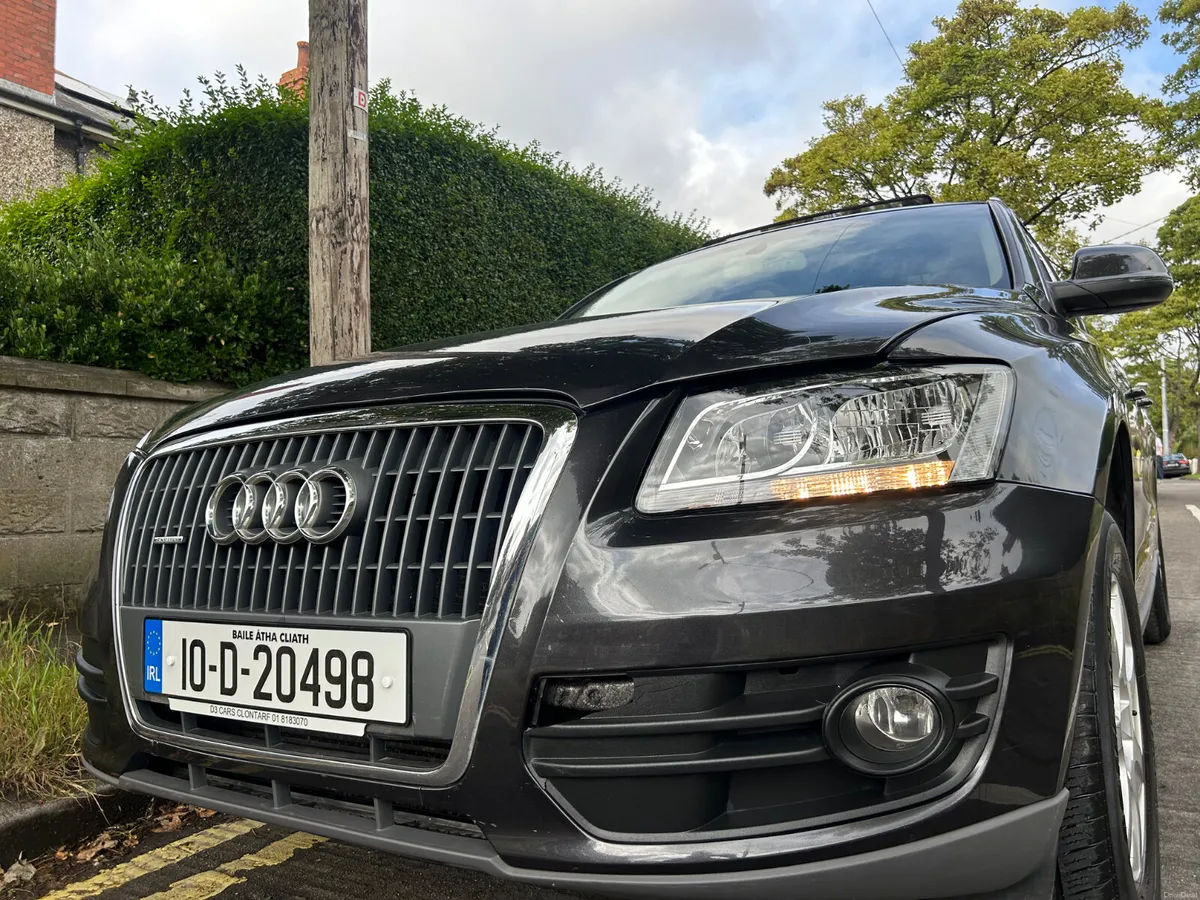 2010 AUDI Q5 AUTOMATIC 4x4 PANORAMIC SUNROOF - Image 3