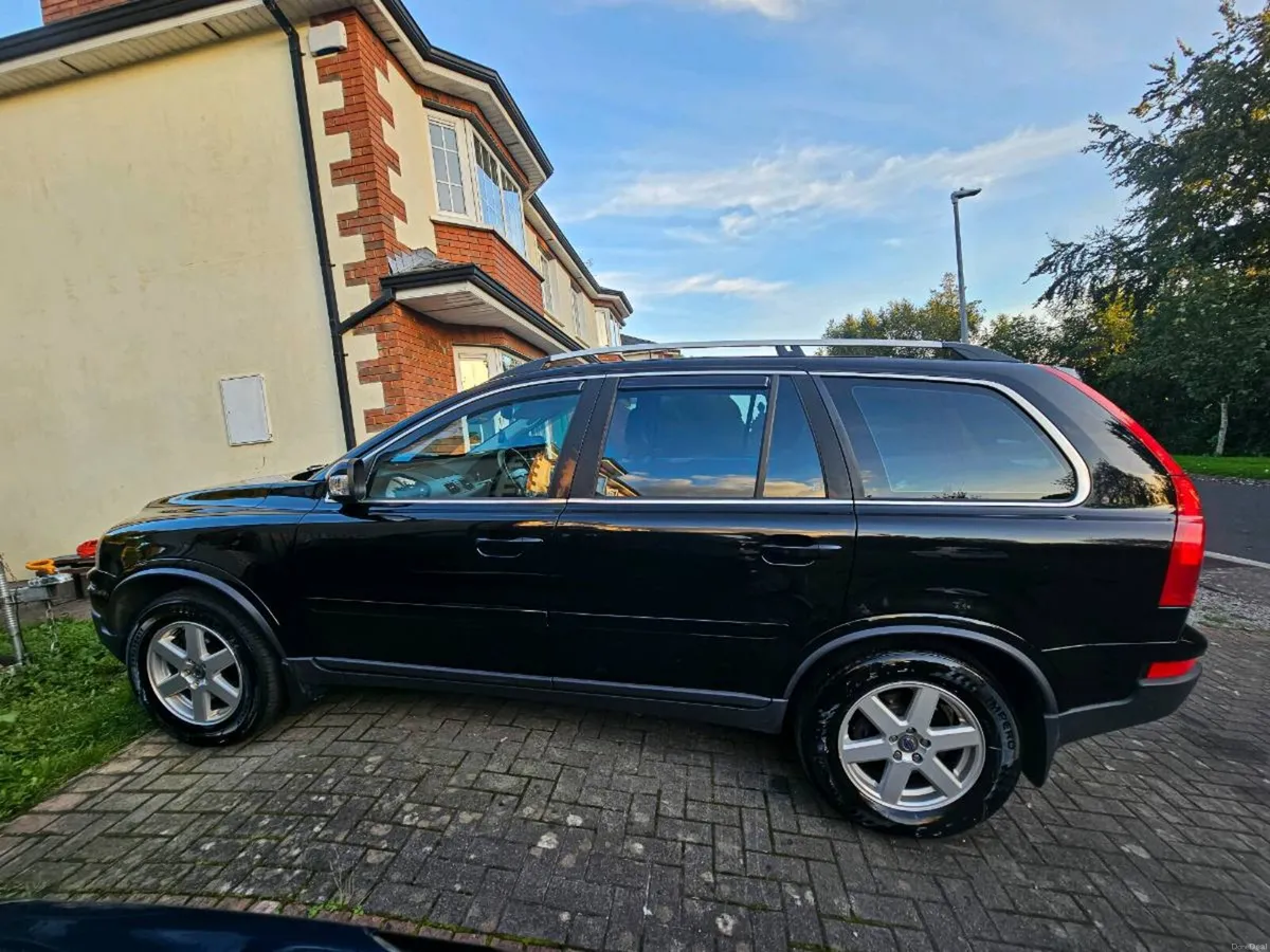 Volvo XC90 - Image 6