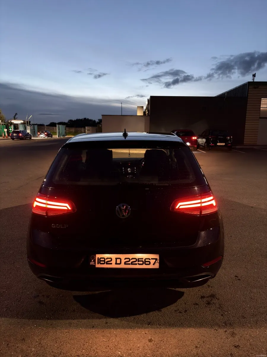 Golf 2018 1.6 TDI Match edition Car\Van - Image 4