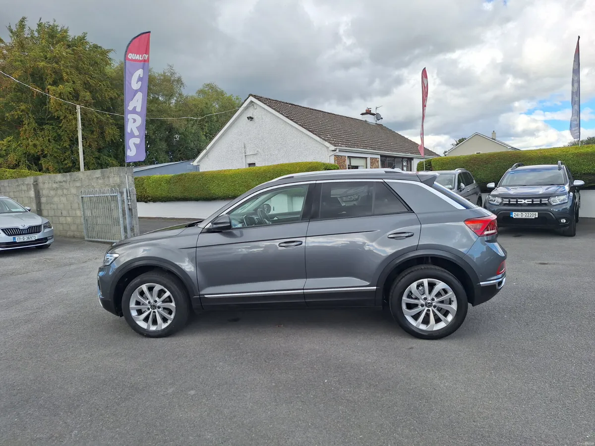 Volkswagen T-Roc 1.5 Automatic *Heat Seats/Camera - Image 5