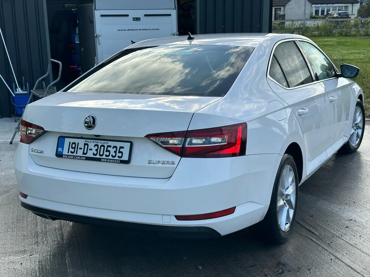 2019 SKODA SUPERB 2.0 TDI 150 STYLE FULL LEATHER - Image 4