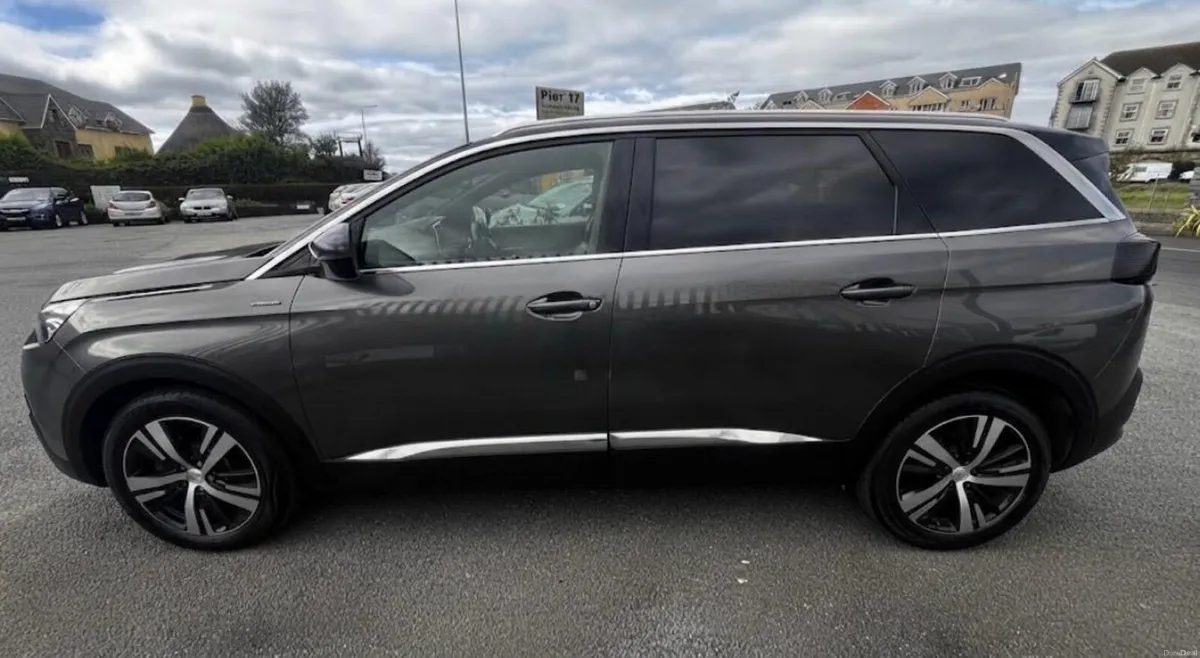Peugeot 5008 2018 - Image 3