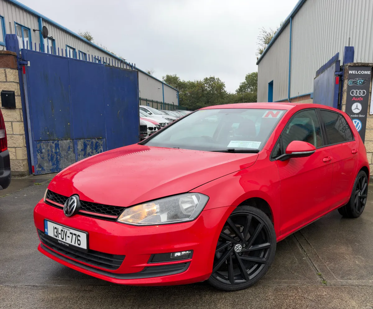 Volkswagen Golf 2013 - Image 1