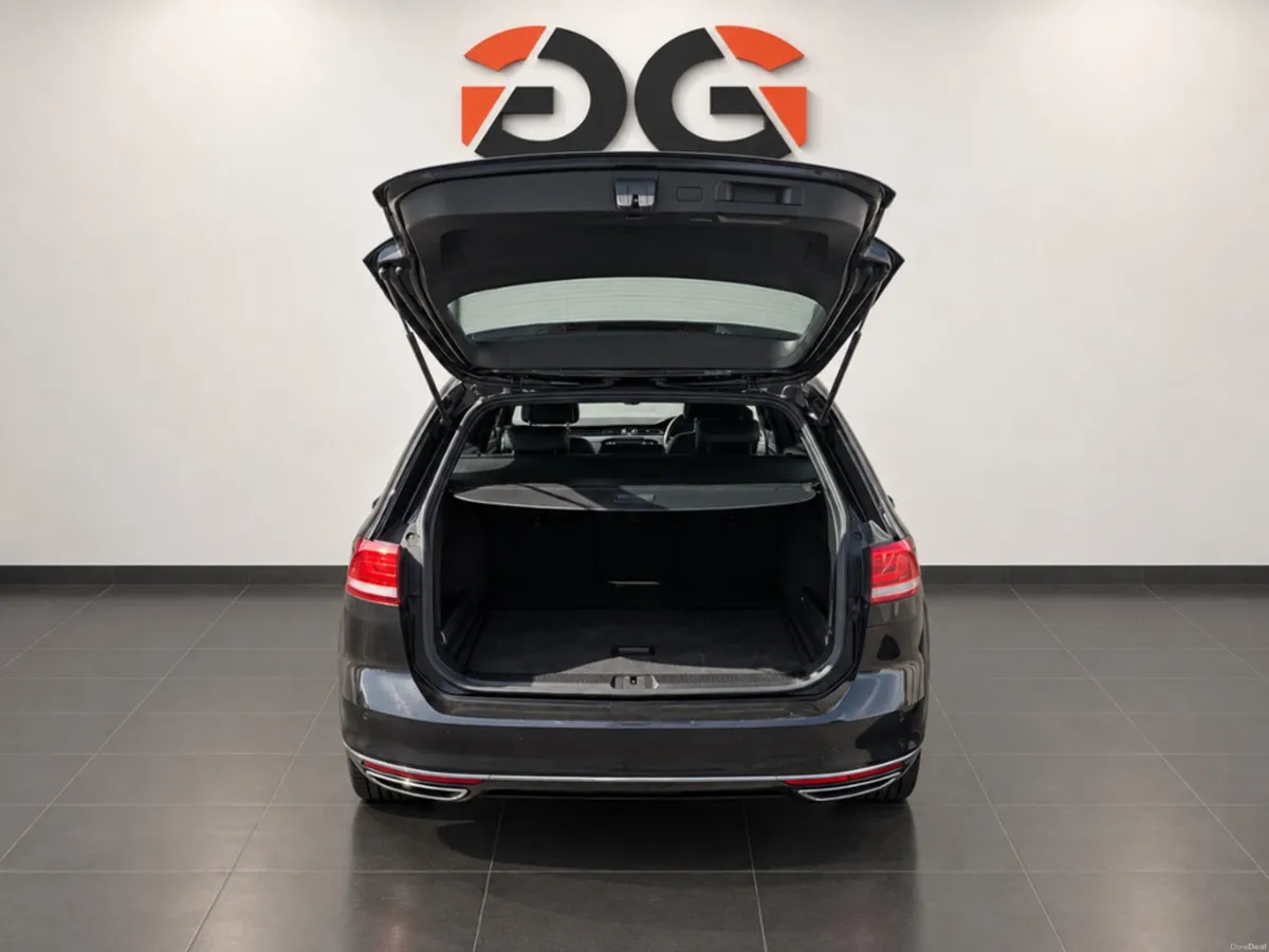Volkswagen Passat 2.0 TDI R-LINE BLUEMOTION *NEW T - Image 5